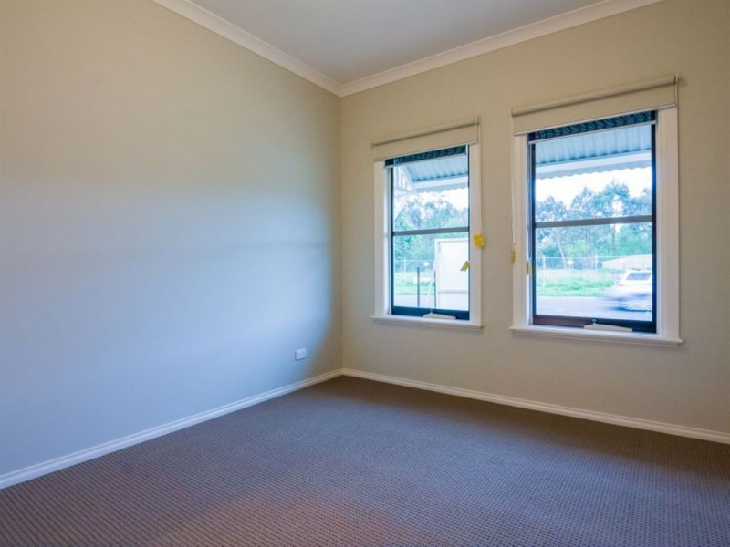 101 Cook Street, Drouin VIC 3818