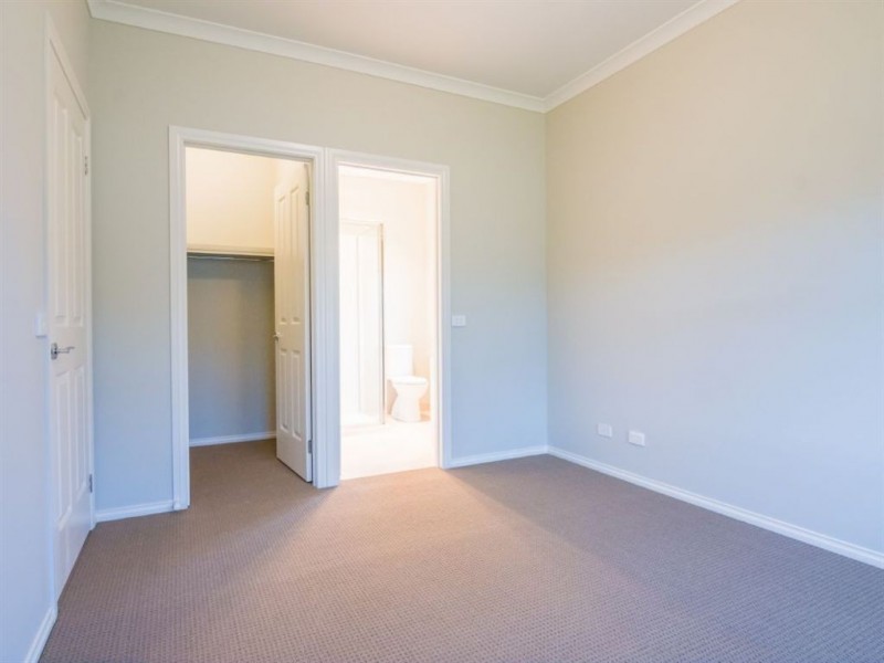 101 Cook Street, Drouin VIC 3818