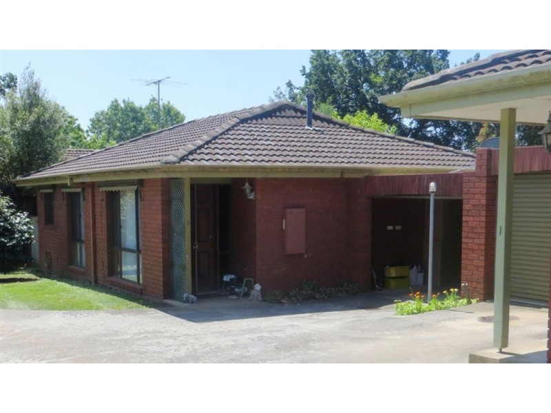2/33 Albert Road, Drouin VIC 3818