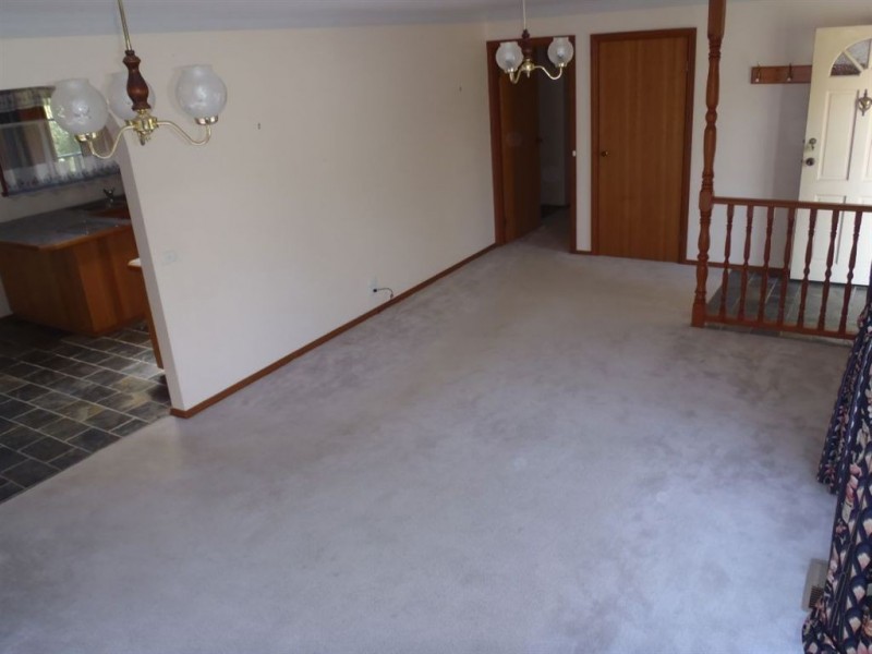 27 Walker Street, Drouin VIC 3818