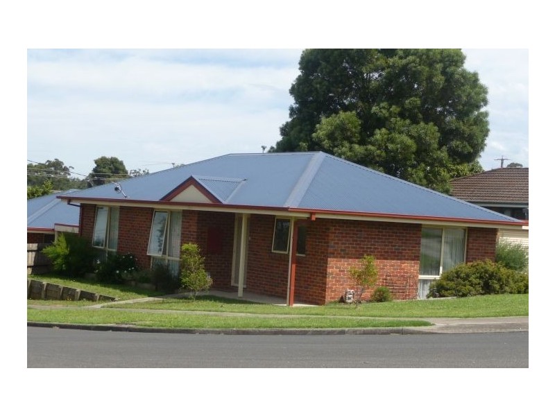 1/11 Ferris Street, Drouin VIC 3818