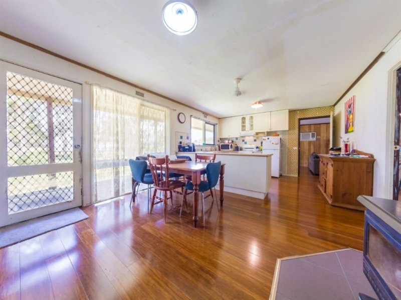 530 Lone Pine Road, Garfield VIC 3814