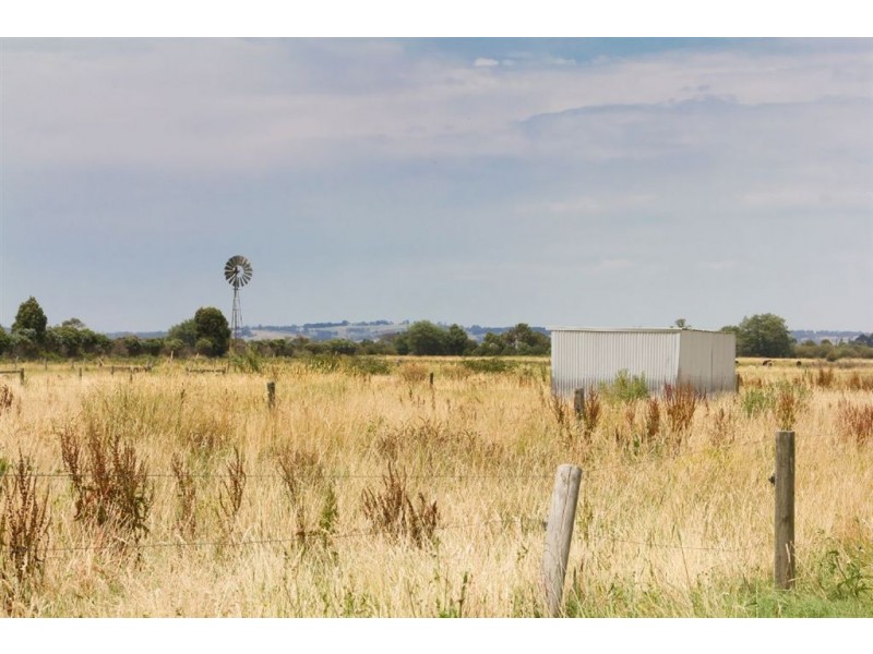 530 Lone Pine Road, Garfield VIC 3814