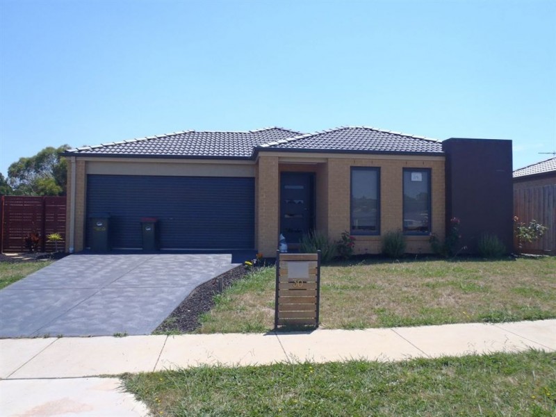 30 Jamescott Drive, Drouin VIC 3818