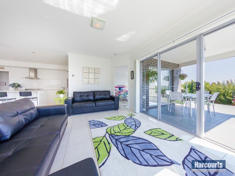 21 Jackson Drive, Drouin VIC 3818