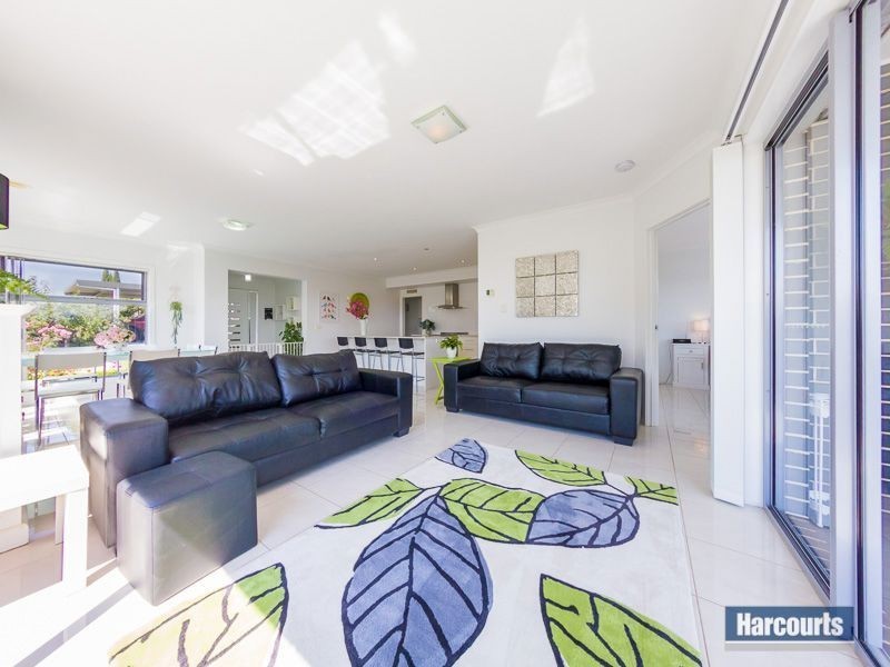 21 Jackson Drive, Drouin VIC 3818