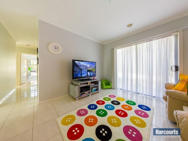 21 Jackson Drive, Drouin VIC 3818