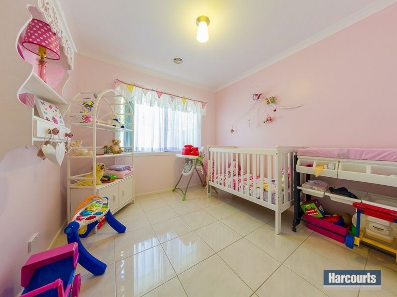 21 Jackson Drive, Drouin VIC 3818