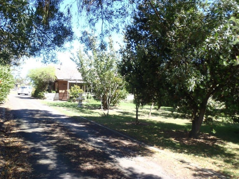 55 Gardner Holman Road, Drouin VIC 3818