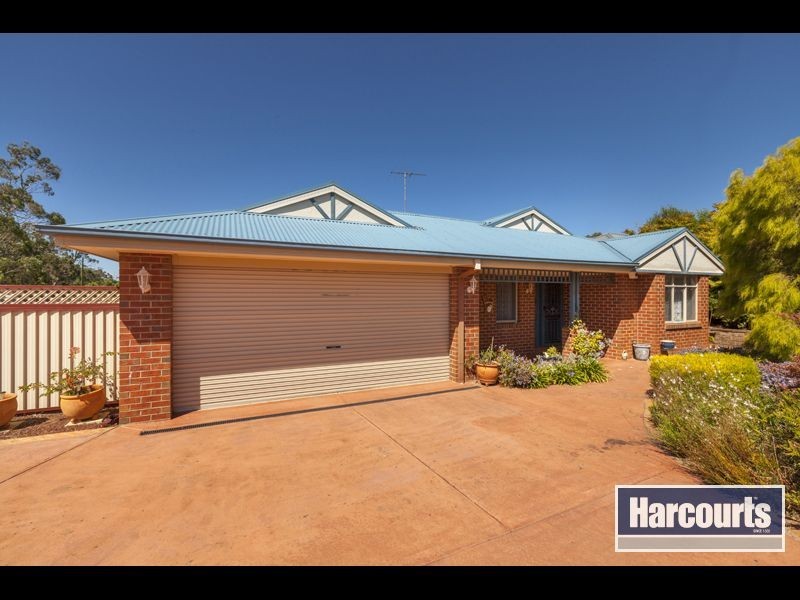 21 Robin Hood Way, Drouin VIC 3818