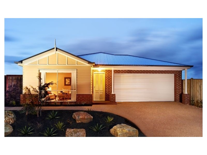 4 Greyfriars Way, Drouin VIC 3818