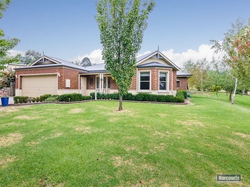 17 Carlile Court, Drouin VIC 3818