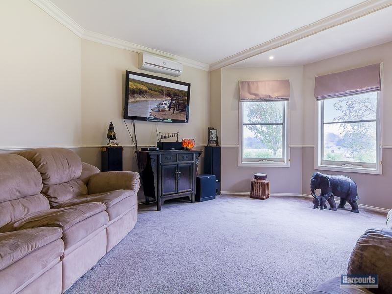 17 Carlile Court, Drouin VIC 3818