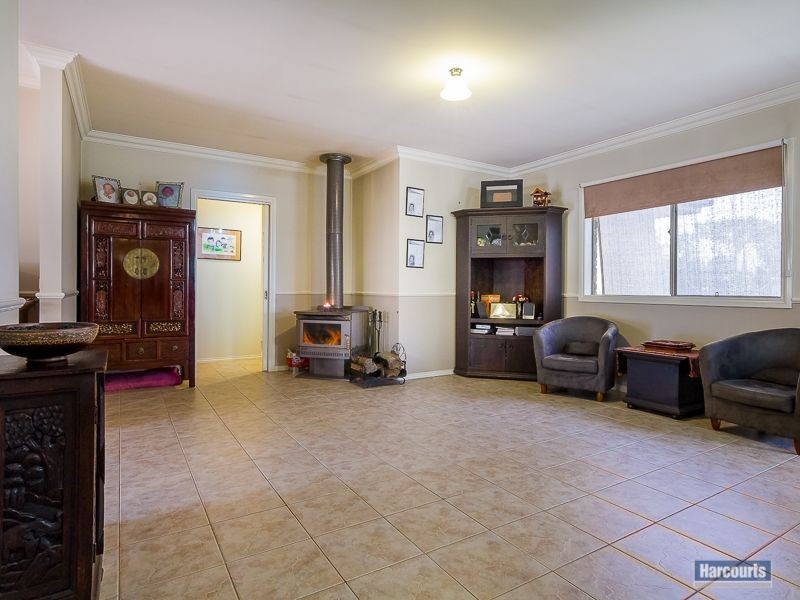 17 Carlile Court, Drouin VIC 3818