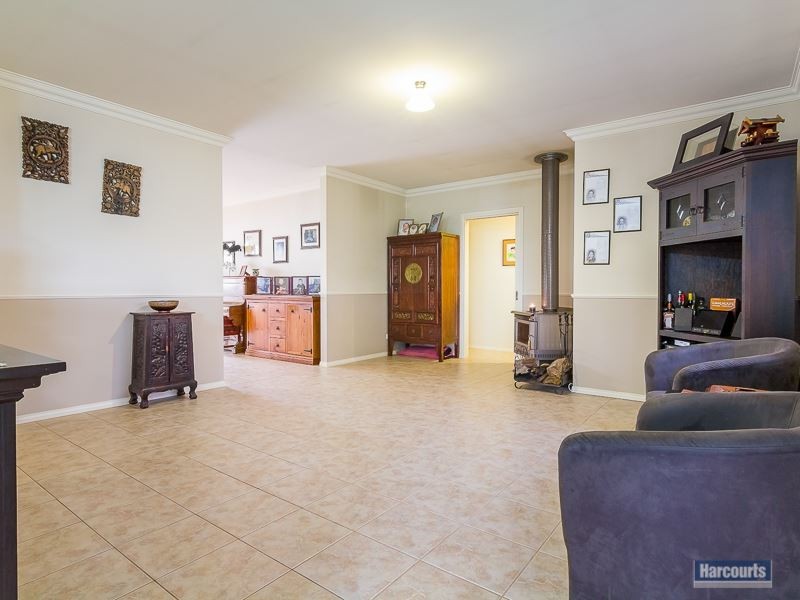 17 Carlile Court, Drouin VIC 3818