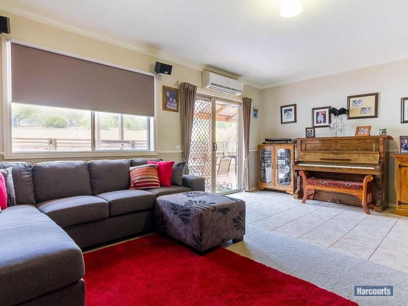 17 Carlile Court, Drouin VIC 3818