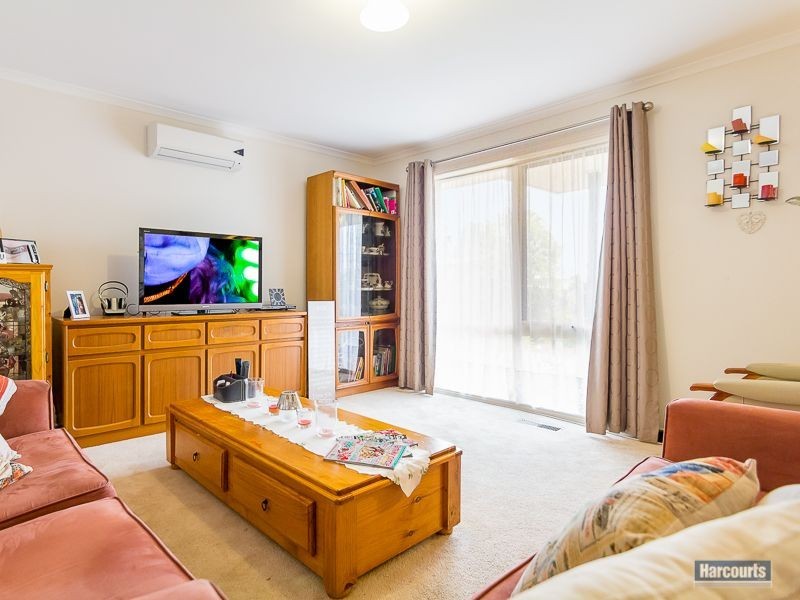 2/23 Albert Road, Drouin VIC 3818