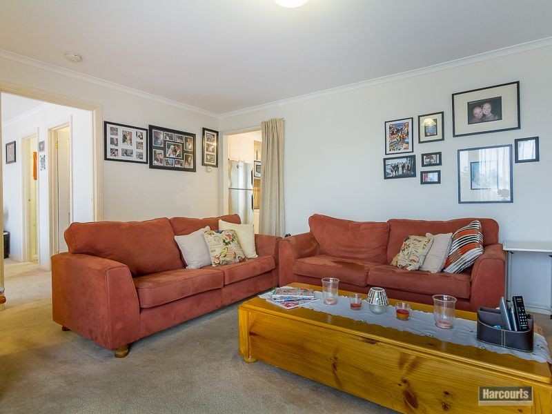 2/23 Albert Road, Drouin VIC 3818