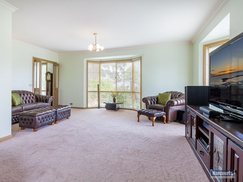 6 Edward Street, Drouin VIC 3818