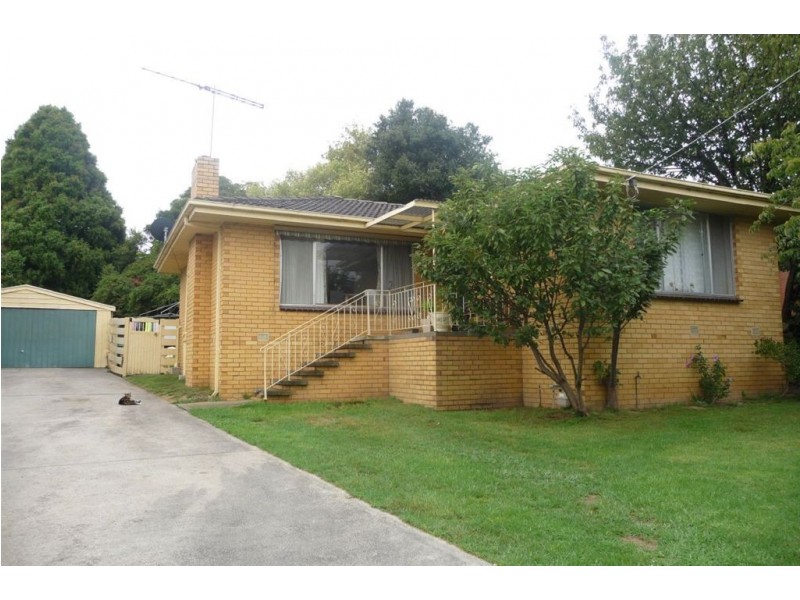 4 Acacia Street, Drouin VIC 3818