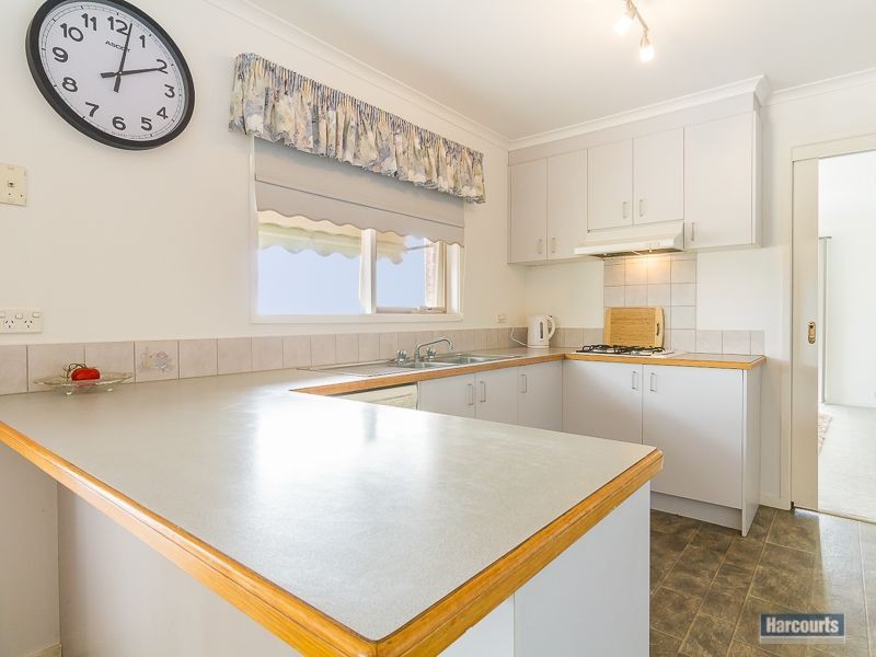 20 Hatfield Drive, Drouin VIC 3818