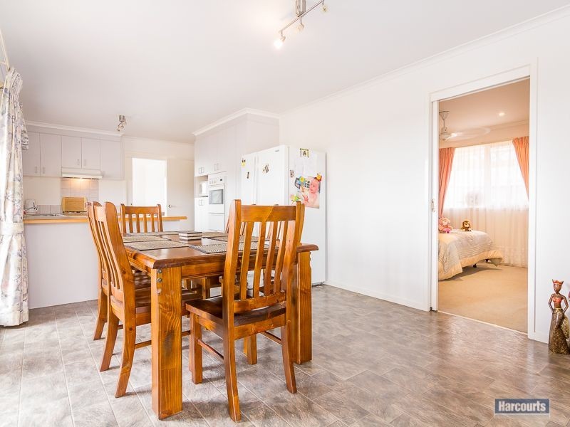 20 Hatfield Drive, Drouin VIC 3818