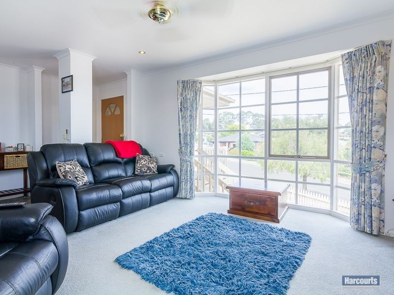 20 Hatfield Drive, Drouin VIC 3818