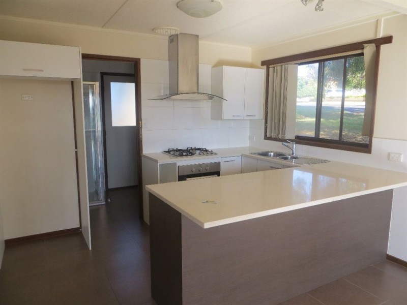3/2-4 Morton Avenue, Drouin VIC 3818