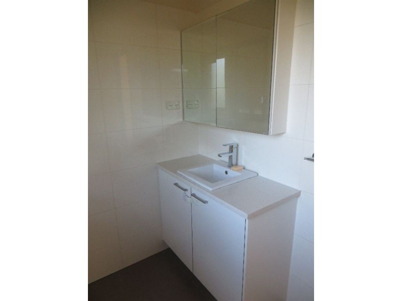 3/2-4 Morton Avenue, Drouin VIC 3818