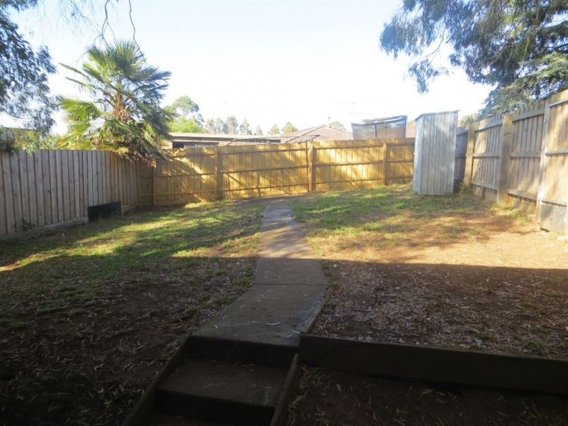 3/2-4 Morton Avenue, Drouin VIC 3818