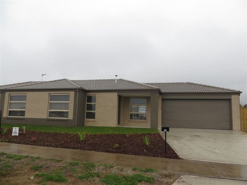58 Manikato Drive, Drouin VIC 3818