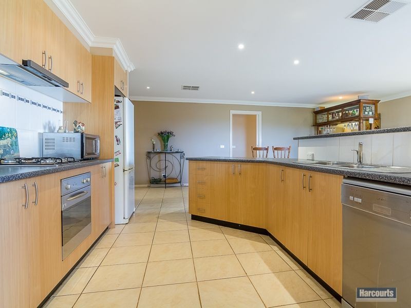 5 Rus Rees Court, Drouin VIC 3818