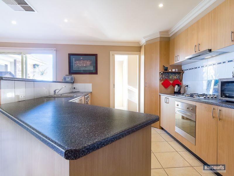 5 Rus Rees Court, Drouin VIC 3818