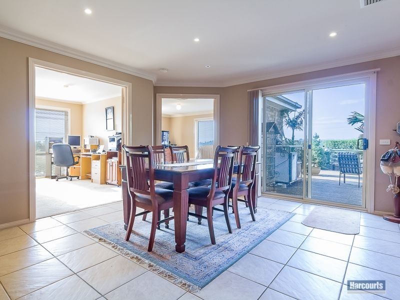 5 Rus Rees Court, Drouin VIC 3818