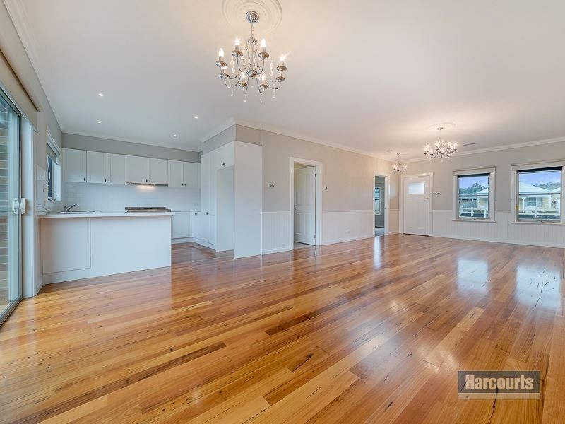 99 Cook Street, Drouin VIC 3818