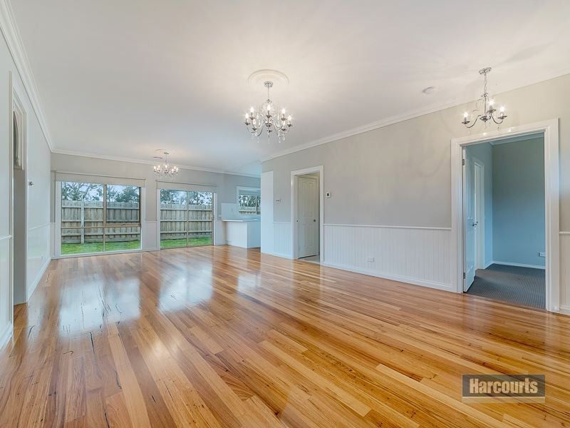 99 Cook Street, Drouin VIC 3818