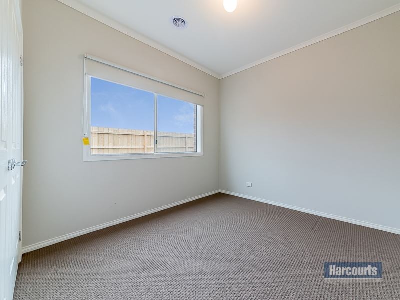 99 Cook Street, Drouin VIC 3818