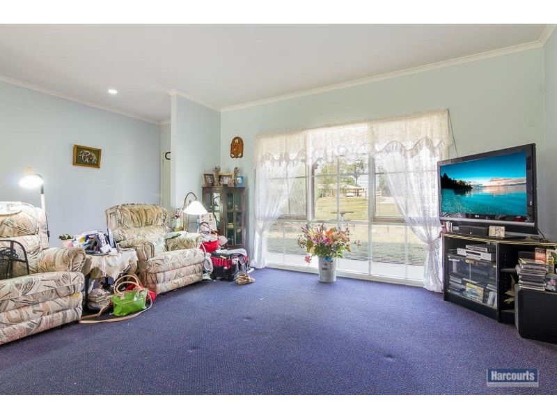 25 Fairway Drive, Drouin VIC 3818