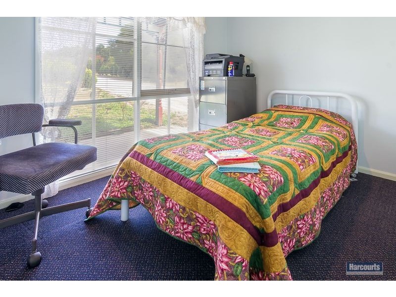 25 Fairway Drive, Drouin VIC 3818