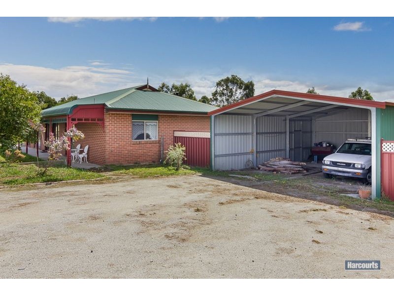 25 Fairway Drive, Drouin VIC 3818