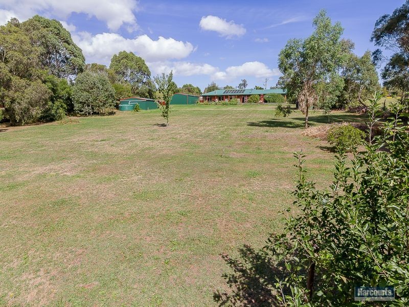 25 Fairway Drive, Drouin VIC 3818