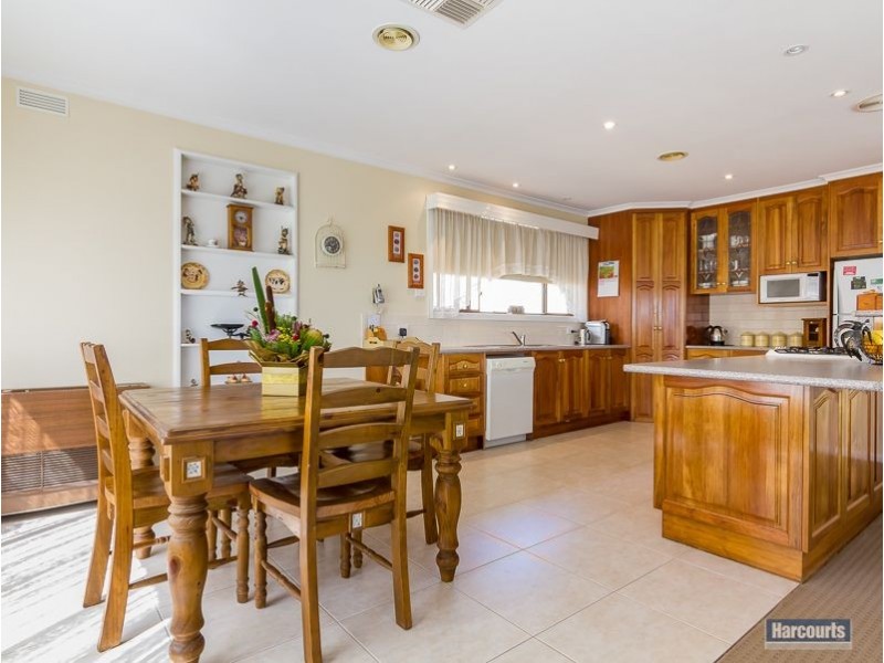 6 Park Street, Drouin VIC 3818