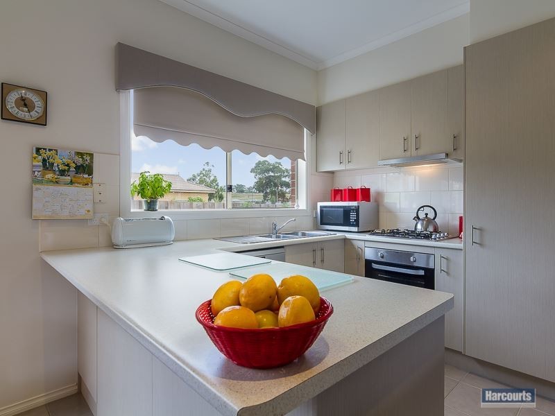 26 Clifford Drive, Drouin VIC 3818