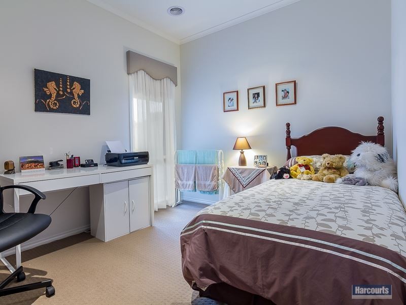 26 Clifford Drive, Drouin VIC 3818