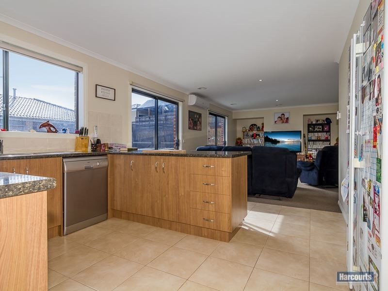 19 Wordsworth Court, Drouin VIC 3818