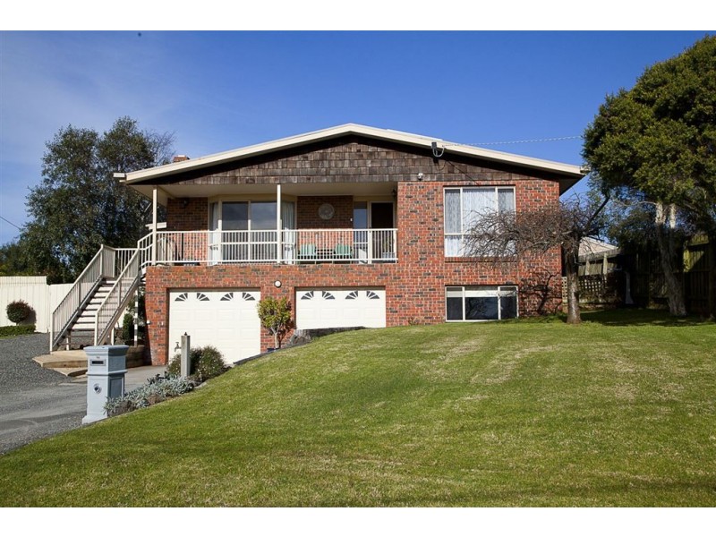 64 Lardner Road, Drouin VIC 3818