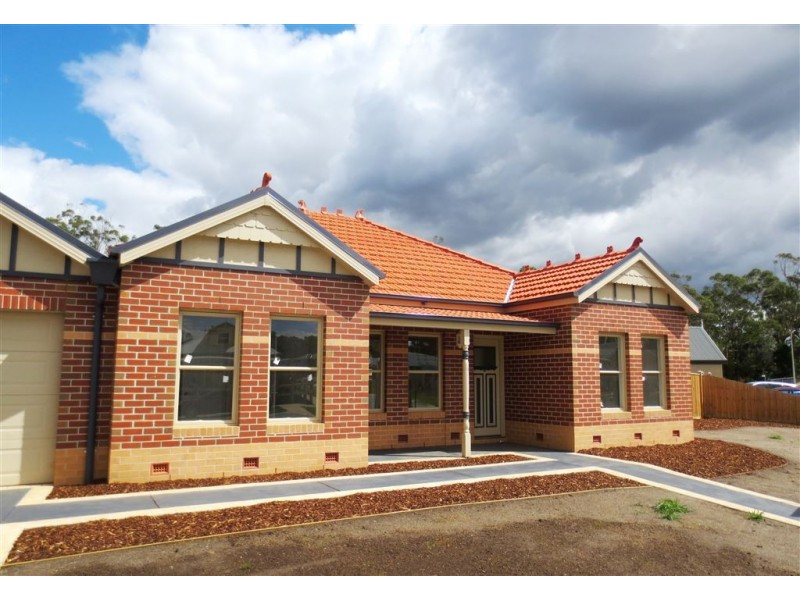 99 Cook Street, Drouin VIC 3818