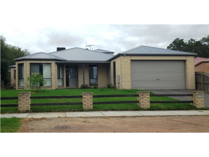 1A Petty Road, Bunyip VIC 3815