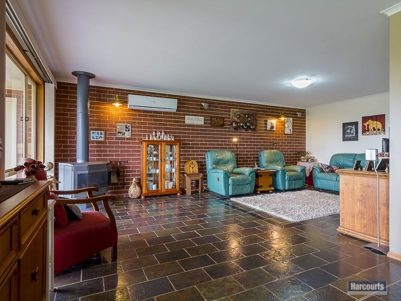 8A Greenland Drive, Drouin VIC 3818