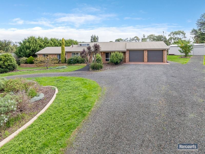 11 Sherwood Court, Drouin VIC 3818
